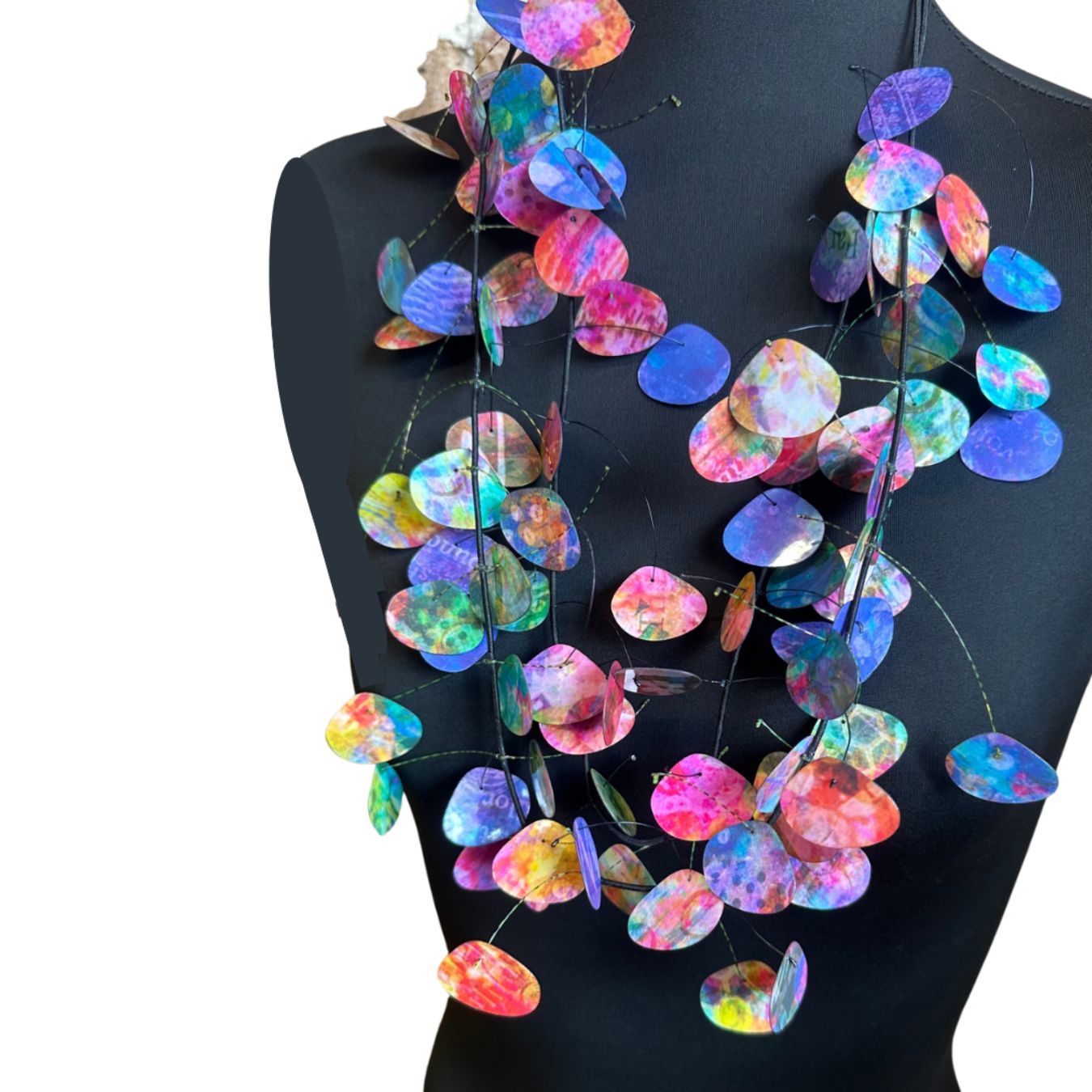 Clamshell Kinetics Necklace