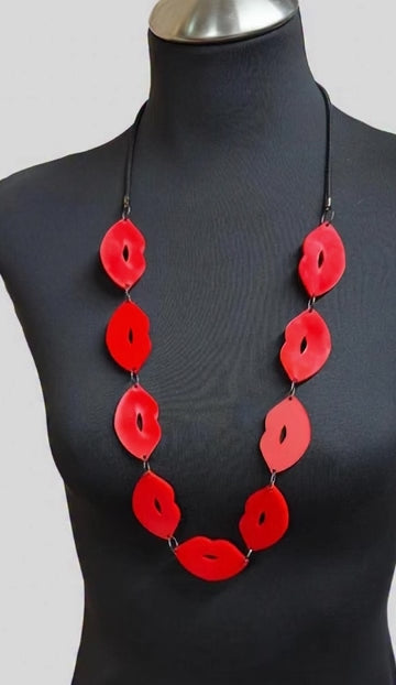 Lippy Necklace