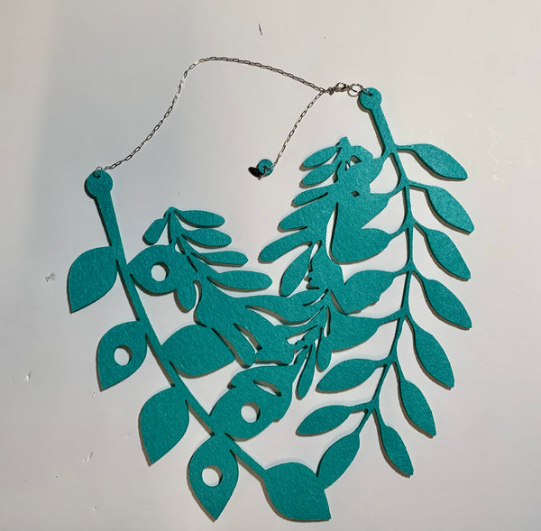 Tee leaves or Leafy Necklace
