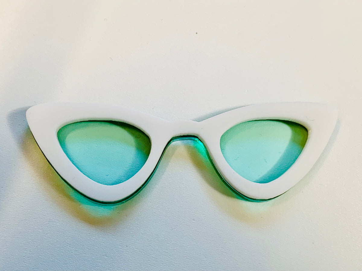 Sunnies (Eyewear) Pins