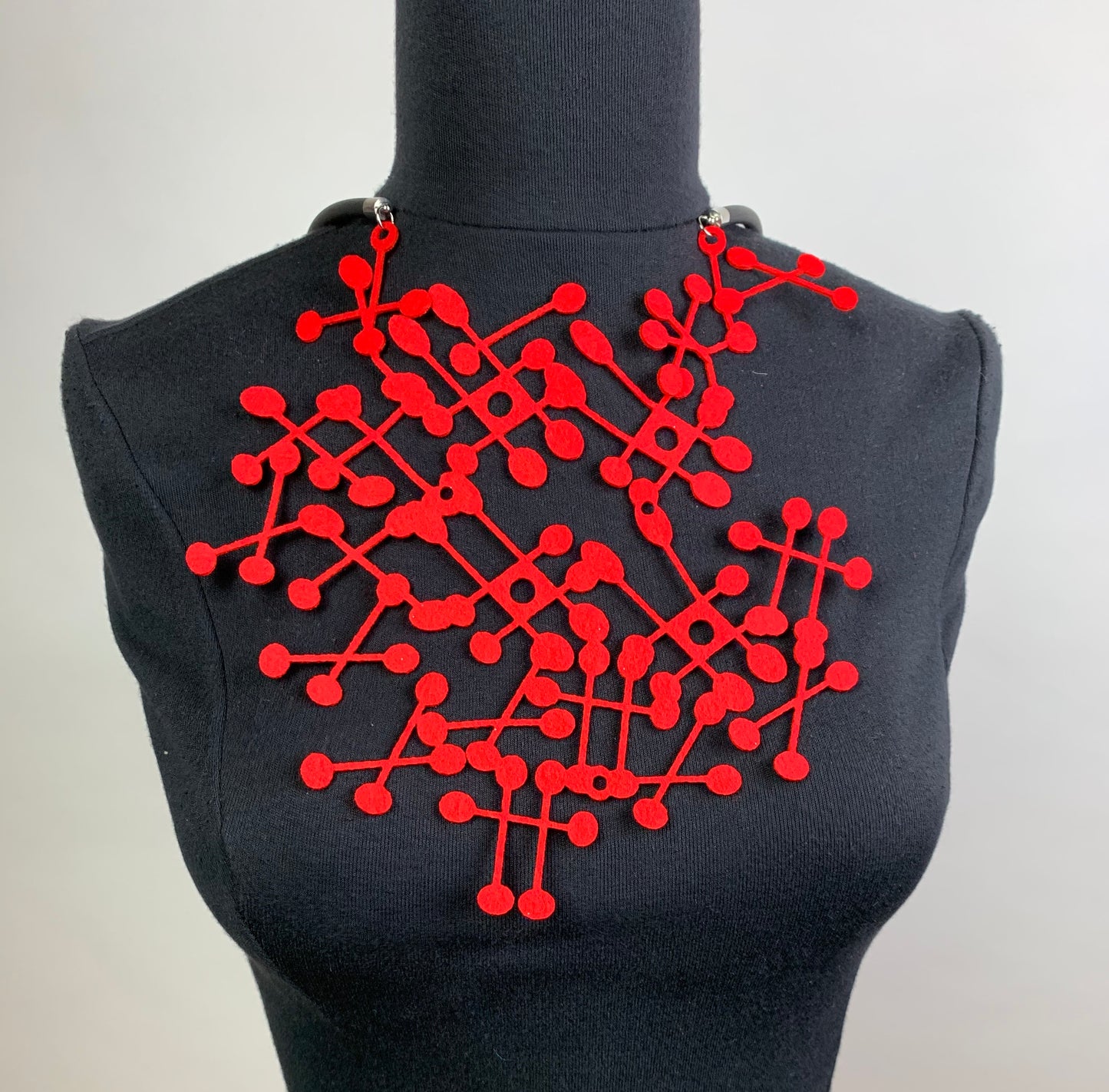 Criss Cross Necklace